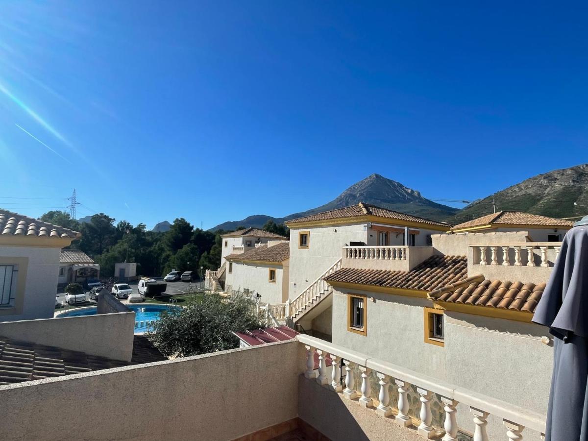 Pretty Bungalow With Private Terrace 폴로프 외부 사진