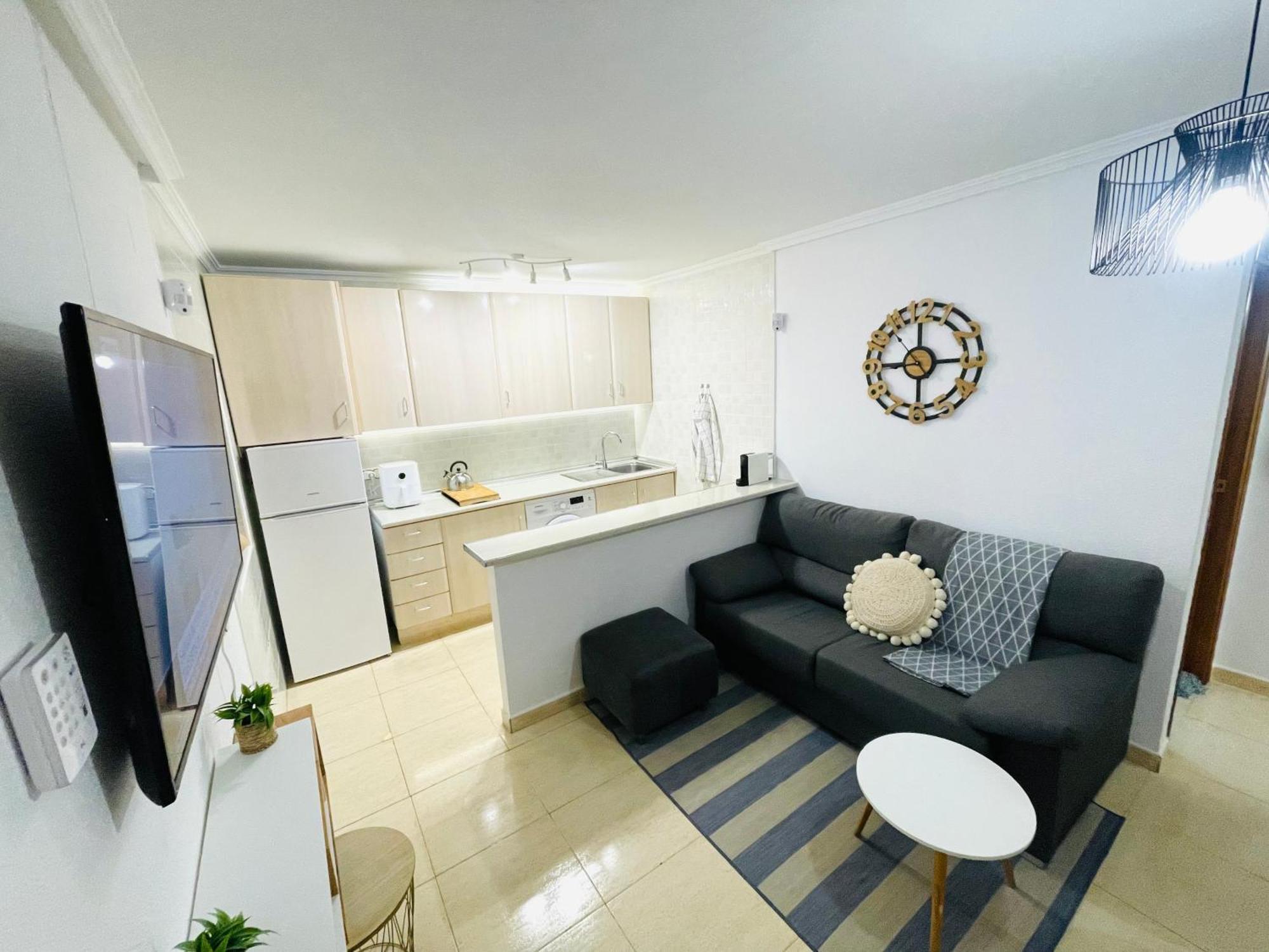 Pretty Bungalow With Private Terrace 폴로프 외부 사진
